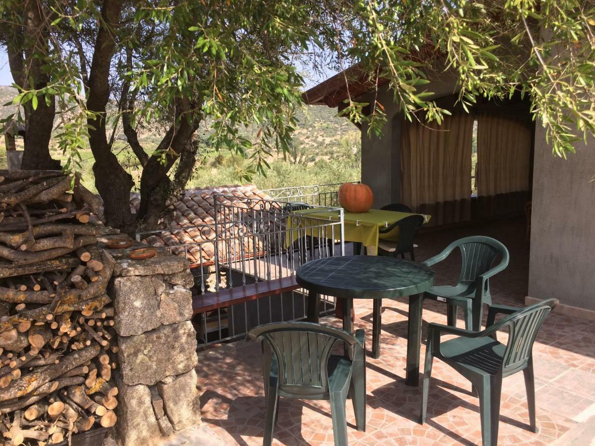 S'Umbra De S'Ozzastru Villa Orgosolo Bagian luar foto